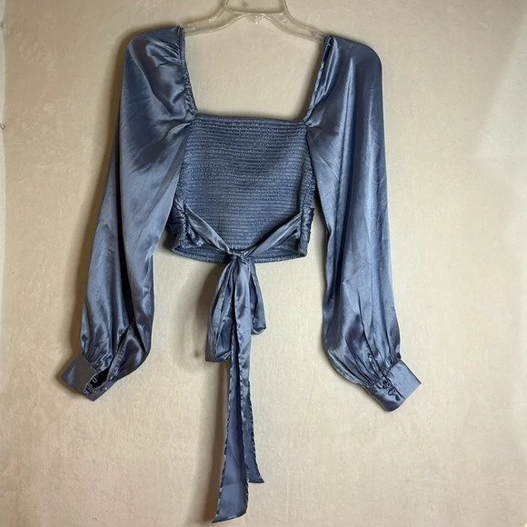 Urban Outfitters Light Blue Maya Smocked Tie-Back Long Sleeve Crop Top Size XS - Picture 6 of 12